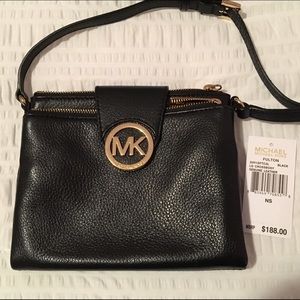 Micheal Kors cross body