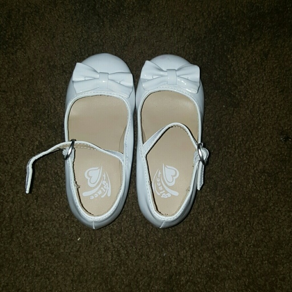 Dressy shoes