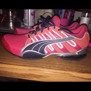 Women's Puma 10 cell in a size 9.5