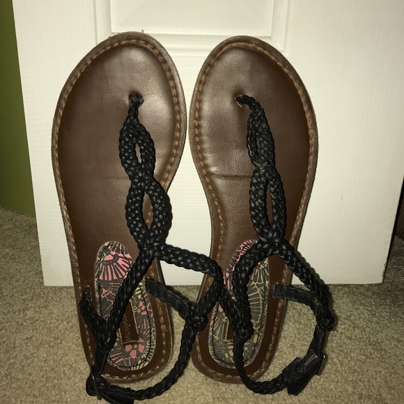 Sandals - Picture 3 of 4
