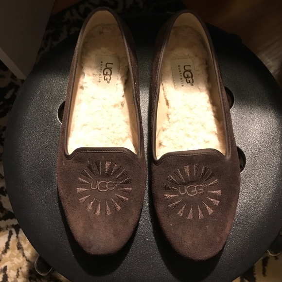 UGG brown suede flats - Picture 1 of 4