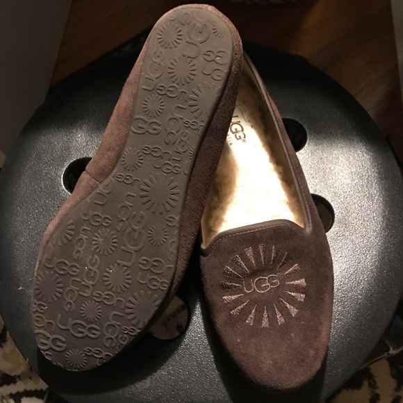 UGG brown suede flats - Picture 2 of 4