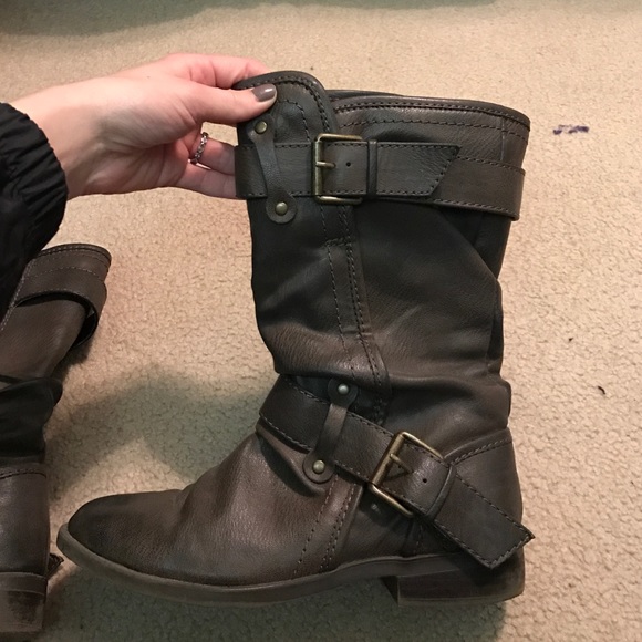 Boots - Picture 2 of 4