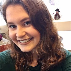 Meet your Posher, Julia