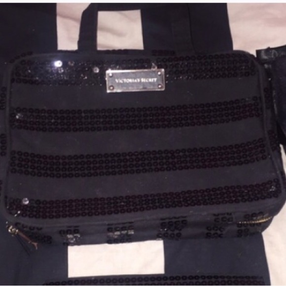 VS big makeup bag
