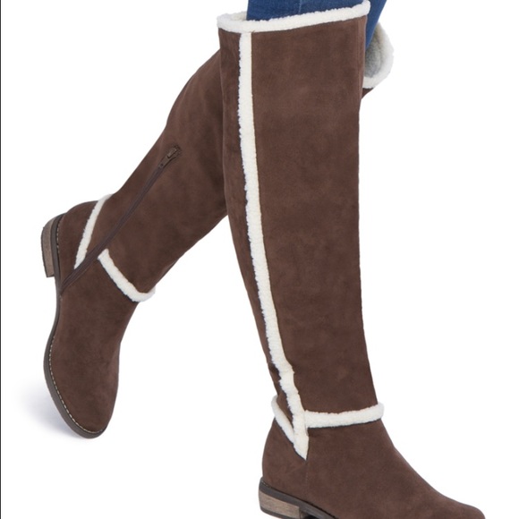 ๐๐chocolate OTK faux suede boots ๐๐ - Picture 2 of 3