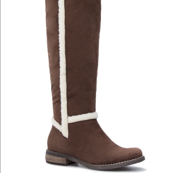 ๐๐chocolate OTK faux suede boots ๐๐ - Picture 3 of 3