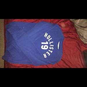 Hollister long sleeve size medium
