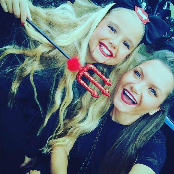 Meet your Posher, Denitsa - Picture 1 of 1