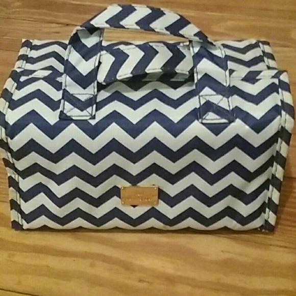 Travel/make up bag - Picture 1 of 3