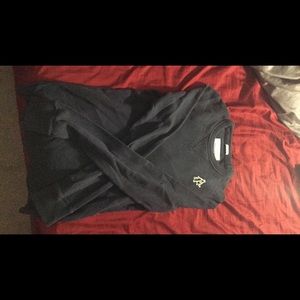 size small Abercrombie long sleeve
