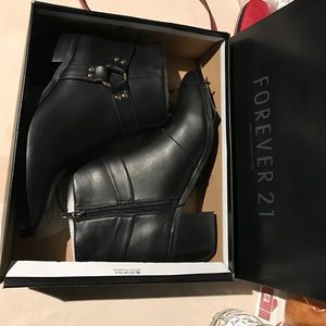 Black Forever 21 bootie with harness