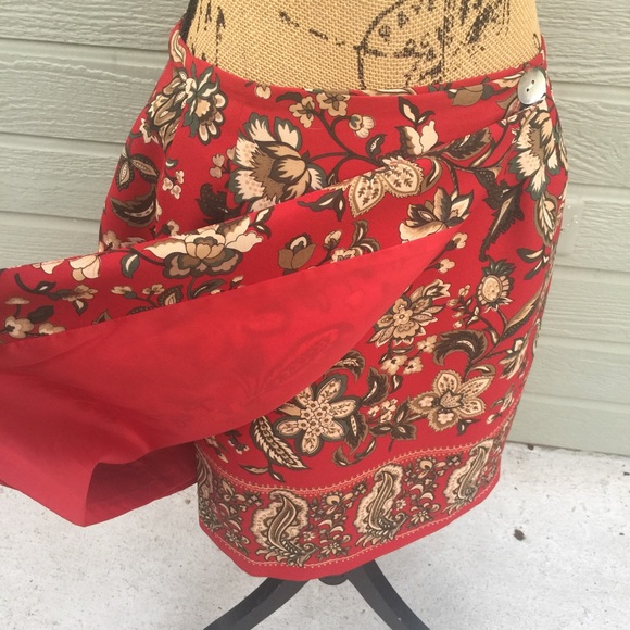 Floral Wrap Pencil Mini Skirt - Picture 2 of 3