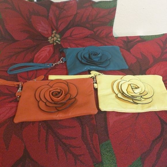 Clutches (ONLY ORANGE IS AVAILABLE). - Picture 1 of 1