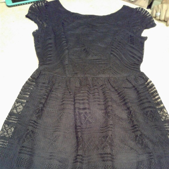 Dress - Picture 1 of 2