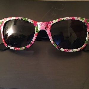 🔥4/$20. Cute lookin flowered sunnies pink green💕