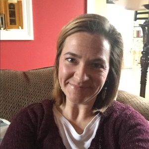 Meet your Posher, Alyson
