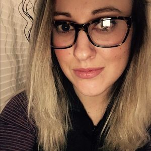 Meet your Posher, Jera