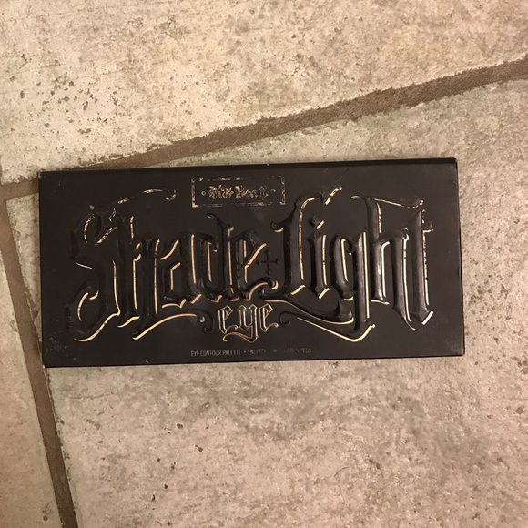 Kat Von D Shade Light Eye Contour Palette