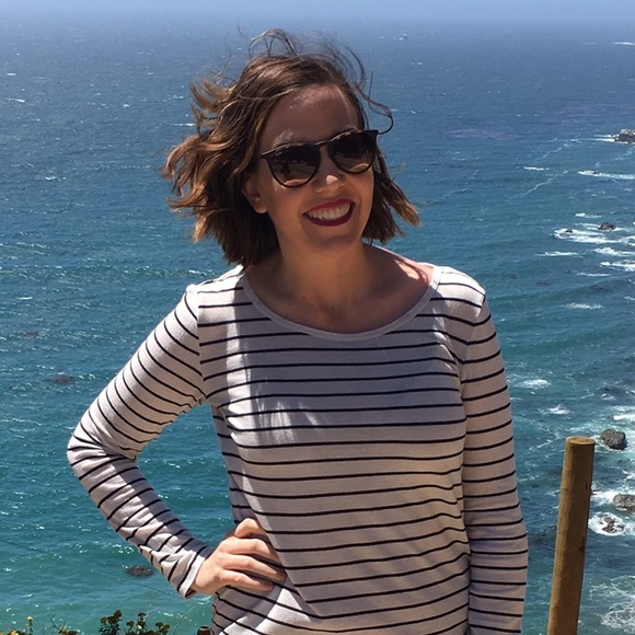 Meet your Posher, Alicia