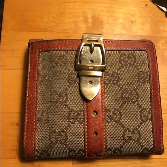 Gucci wallet