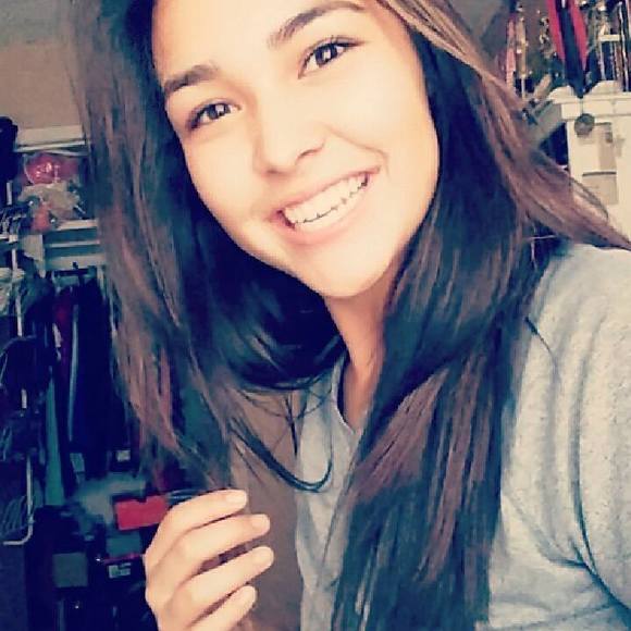 Meet your Posher, Veronica - Picture 1 of 1