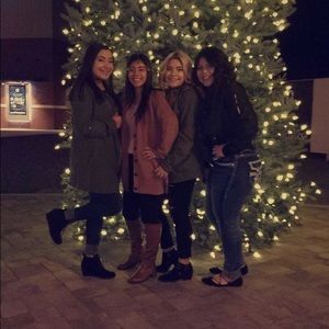 Meet your Posher, Maggie