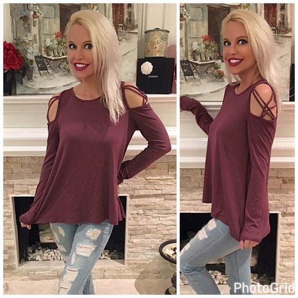 Tops - Crisscross shoulder cut out top! LAST ONE