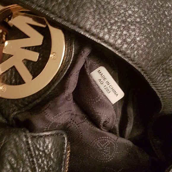 🛇SOLD🛇Michael Kors Fulton bag additional photos - Picture 2 of 4