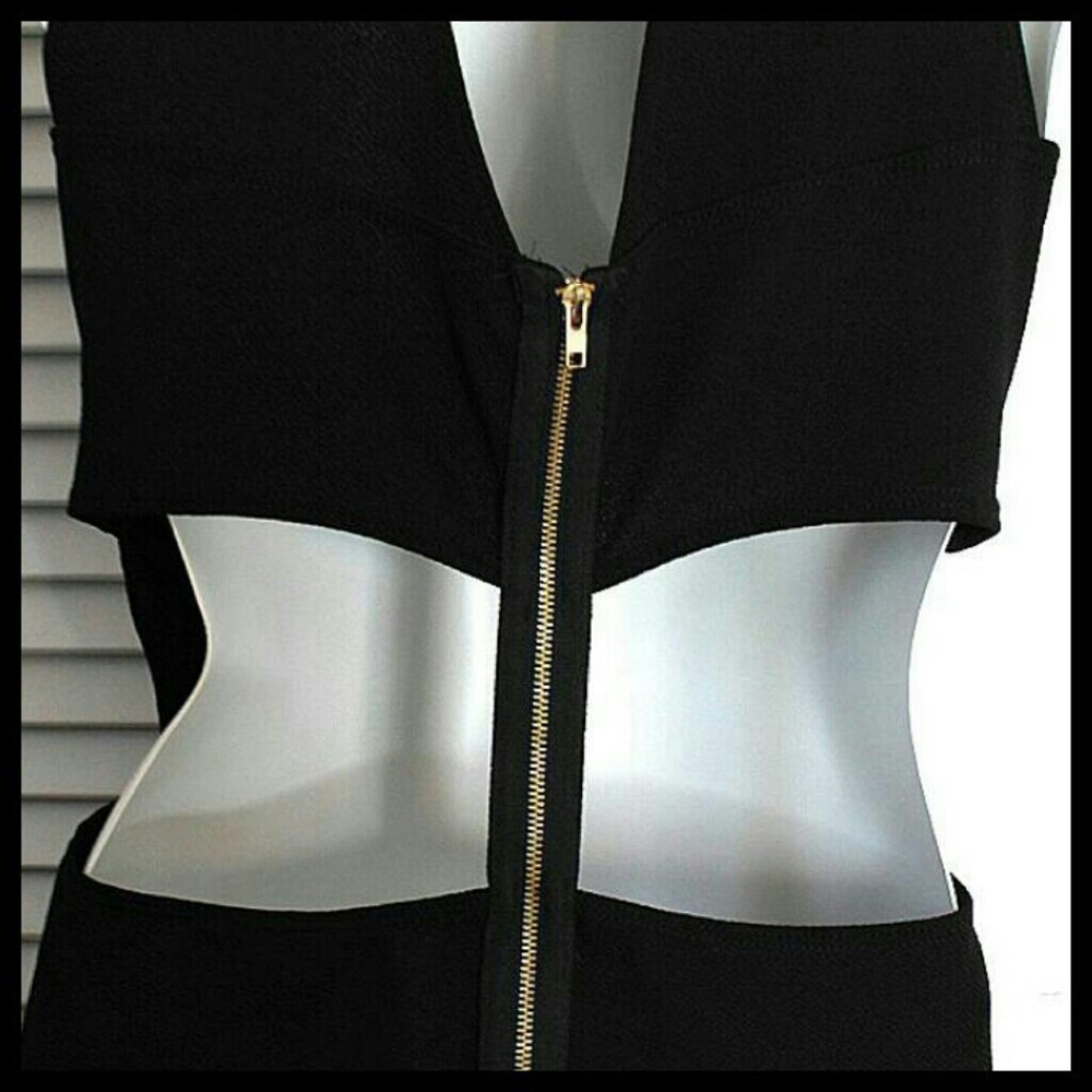 New Jumpsuit - Picture 7 of 7