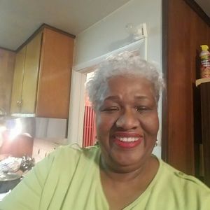 Meet your Posher, Brenda