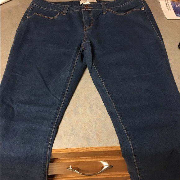 Jeans - Picture 1 of 3