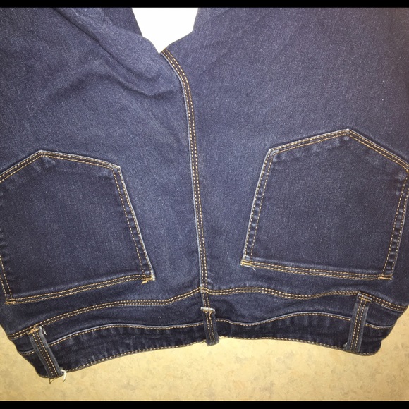 Jeans - Picture 4 of 4