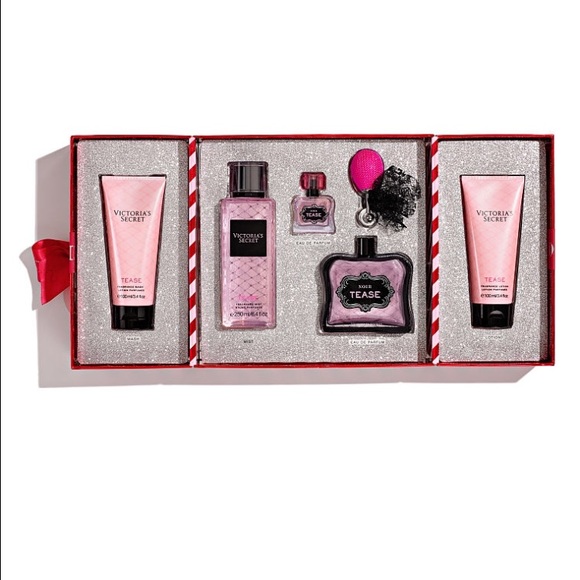 (Sold)victoria's Secret tease deluxe set