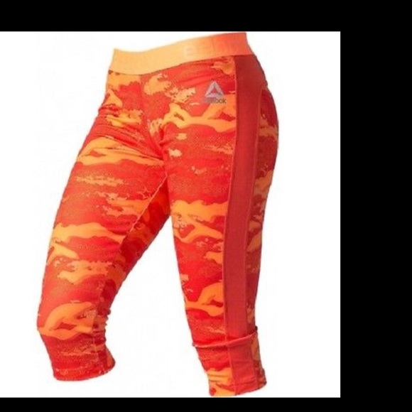 ❌SOLD❌ SALE OFFER REEBOK WOMEN TIGHTS CAPRI (Sz M - Picture 2 of 4