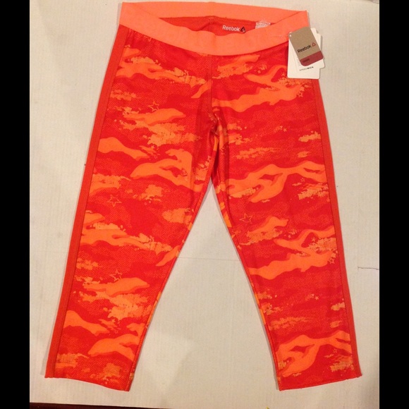❌SOLD❌ SALE OFFER REEBOK WOMEN TIGHTS CAPRI (Sz M - Picture 3 of 4