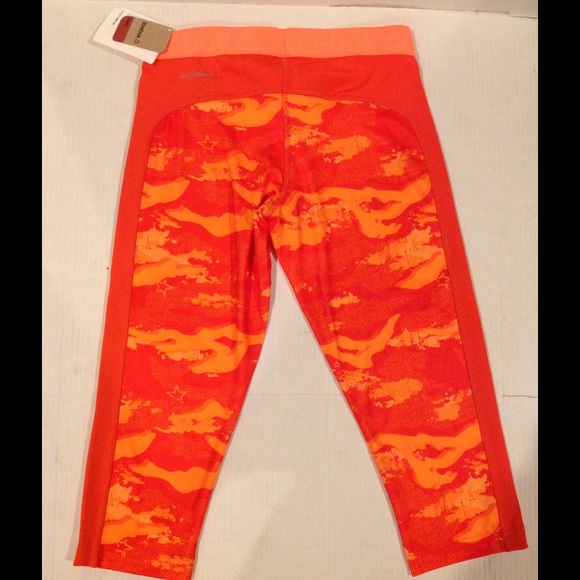 ❌SOLD❌ SALE OFFER REEBOK WOMEN TIGHTS CAPRI (Sz M - Picture 4 of 4