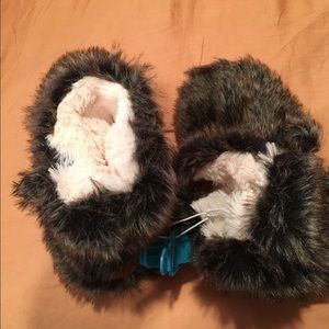 NWT Fuzzy Slippers