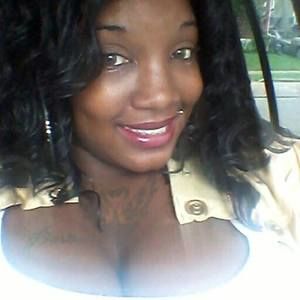 Meet your Posher, Shakia