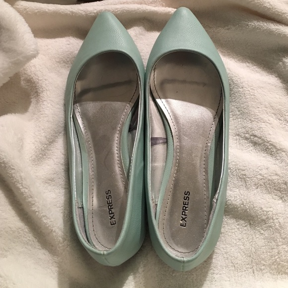 Mint pointed toe flats