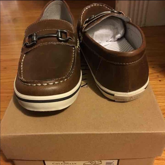 FLASH SALE🔥🔥🔥Cole Haan boy sneaker size 3 - Picture 3 of 4