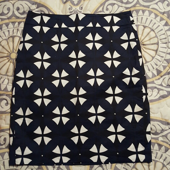 Navy Black and White Ann Taylor Skirt