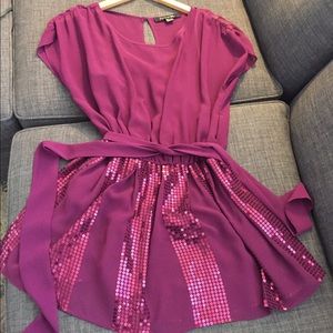 Fuschia blouse with sequins