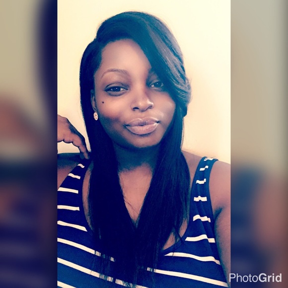 Meet your Posher, Dkari