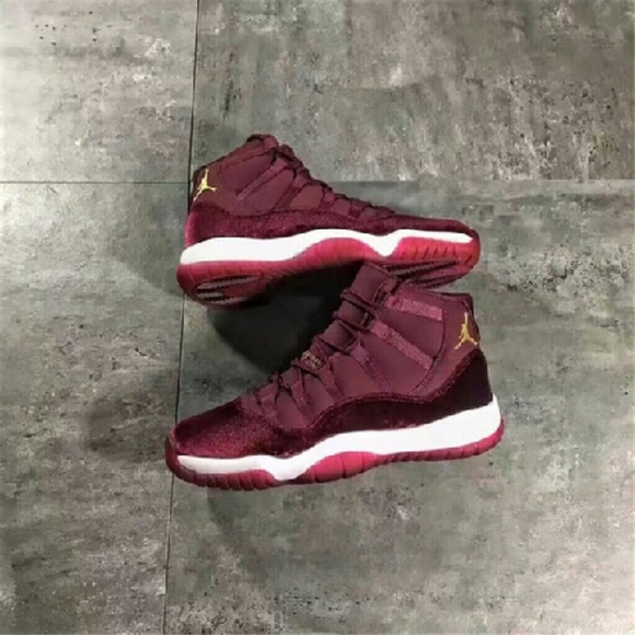 Jordan retro 11 Velvet