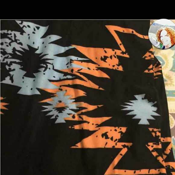 LuLaRoe Pants - ISO this Pattern of leggings