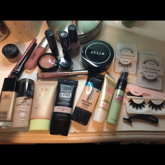 Makeup bundle