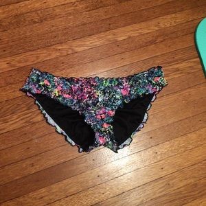 vs multi bikini bottom