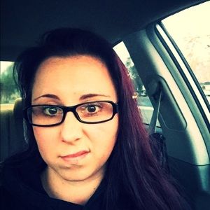 Meet your Posher, Courtney