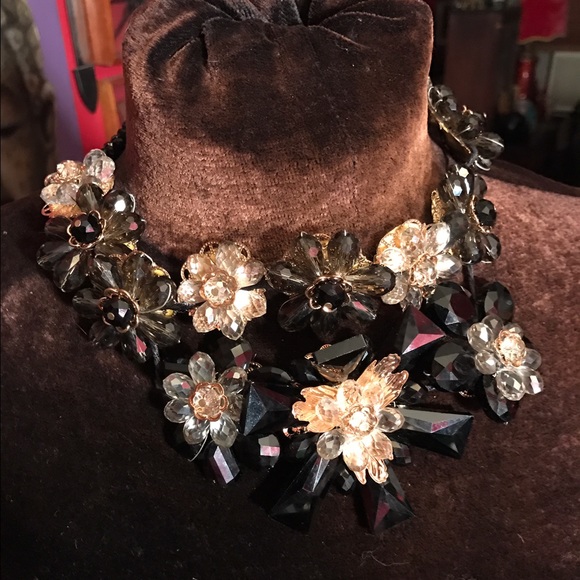 STATEMENT choker purchased in France - Picture 3 of 4